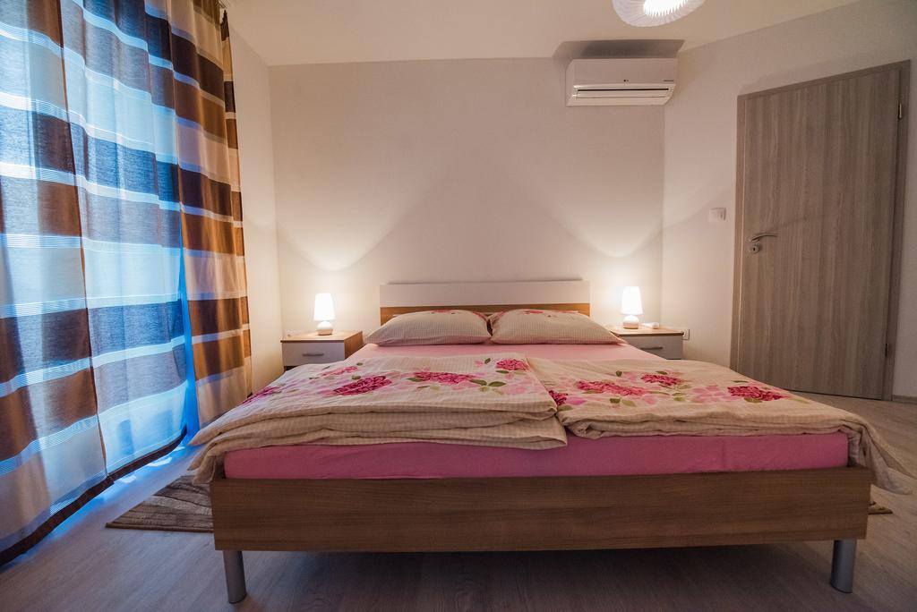 Apartment Grabovac Kaštela Quarto foto